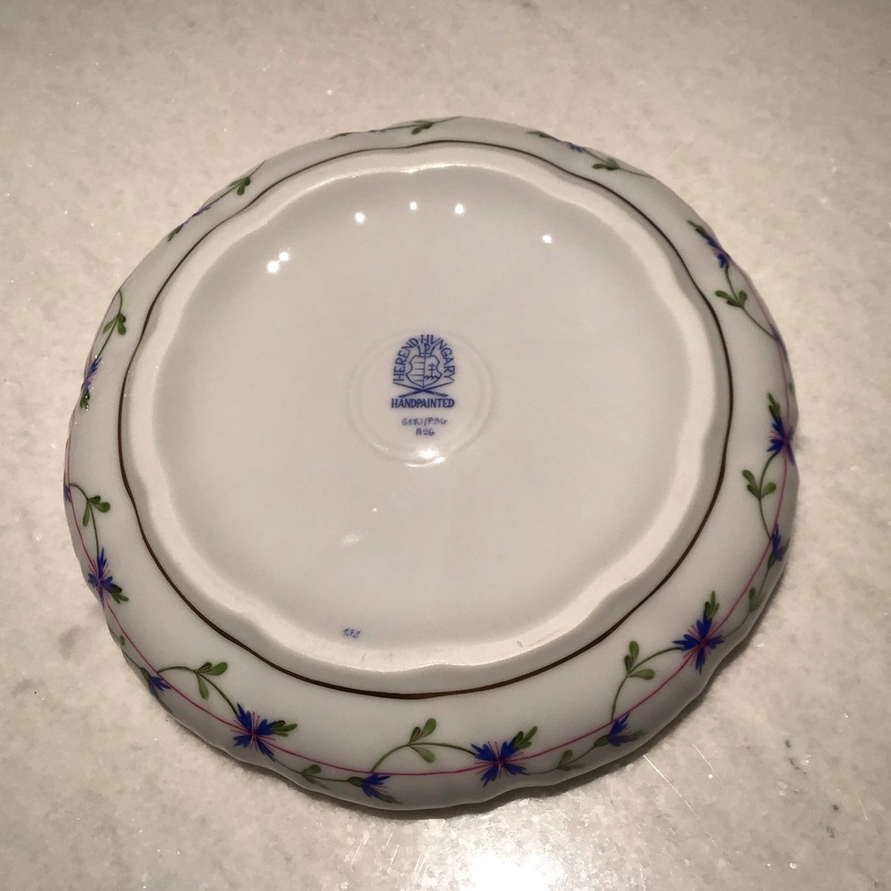 Herend Porcelain Dish with Cover - Picture 3 of 7